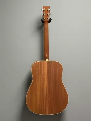 Store Special Product - Larrivee - D40 MH